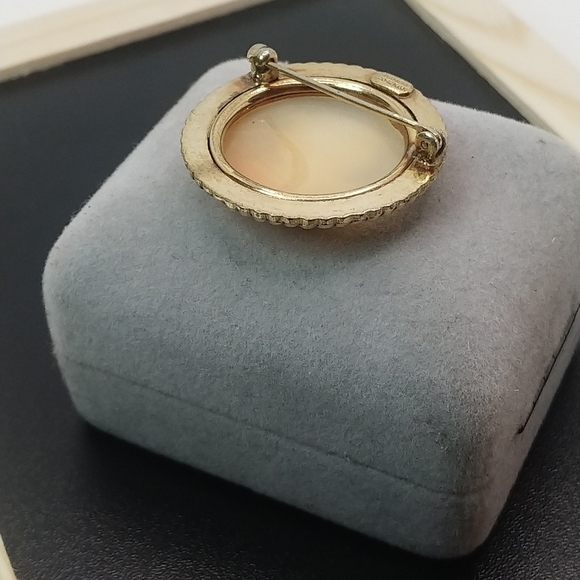 Antique/Vintage 1940s Catamore Gold Filled Brooch - Picture 5 of 9